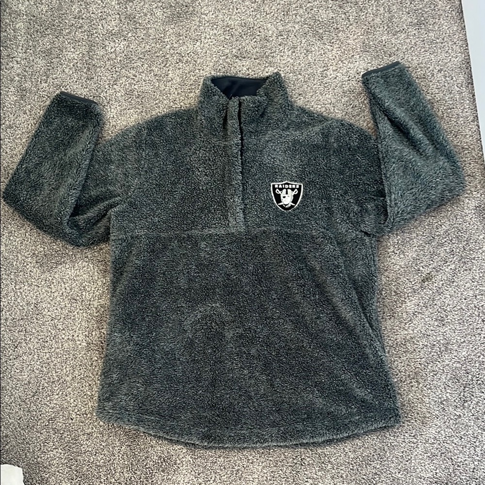 NFL Raiders Gray Pullover Sweater Size Medium